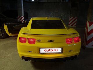 2012 Chevrolet Camaro V, жёлтый, 3600000 рублей, вид 5