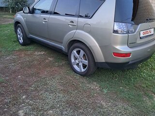 2008 Mitsubishi Outlander II, бежевый, 1050000 рублей, вид 3