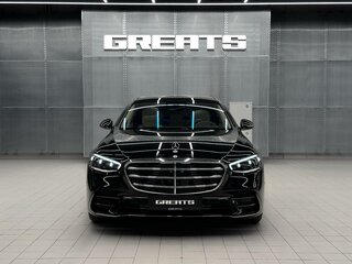 2026 Mercedes-Benz S-Класс 580 Long 4MATIC VII (W223), чёрный, 25900000 рублей, вид 2