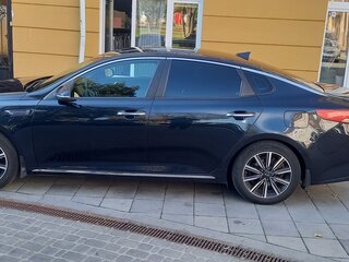 2018 Kia Optima IV Рестайлинг, синий, 1650000 рублей, вид 4