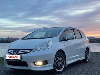 2011 Honda Fit Shuttle I, белый, 1020000 рублей, вид 1