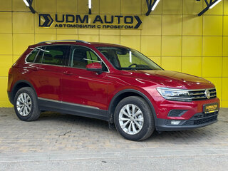 2017 Volkswagen Tiguan II, красный, 2399000 рублей, вид 5