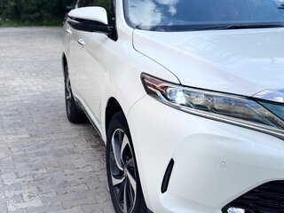 2017 Toyota Harrier III (XU60) Рестайлинг, белый, 2700000 рублей, вид 2