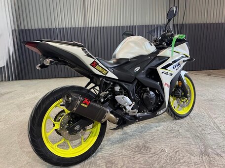 2018 Yamaha YZF-R3, белый, 550000 рублей, вид 2