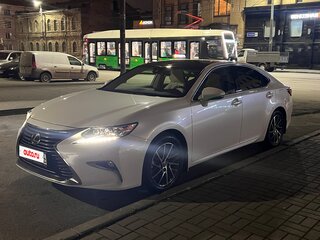 2017 Lexus ES 350 VI Рестайлинг, белый, 3400000 рублей, вид 2