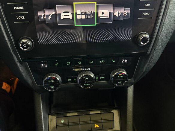 2017 Skoda Octavia III (A7) Рестайлинг, синий, 1450000 рублей - вид 9