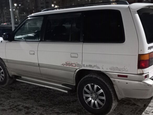 1995 Mazda MPV I (LV), белый, 800000 рублей - вид 6