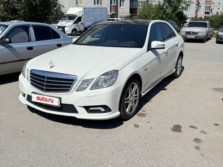 2010 Mercedes-Benz E-Класс 250 5G-Tronic IV (W212, S212, C207), белый, 1780000 рублей, вид 1
