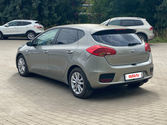 2016 Kia Ceed II Рестайлинг, серебристый, 1239000 рублей - вид 4