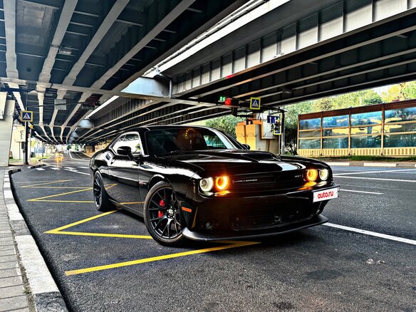 2015 Dodge Challenger SRT III Рестайлинг 2, чёрный - вид 1
