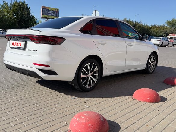 2024 Geely Emgrand II, белый, 1600000 рублей - вид 4