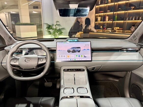 2026 GAC Trumpchi S7 I Рестайлинг, чёрный - вид 5