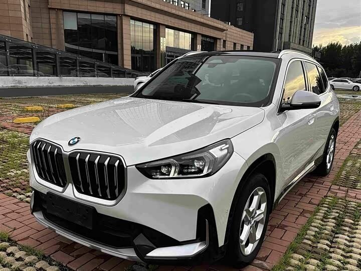 Открыть фотографии: BMW X1 III (U11/U12)