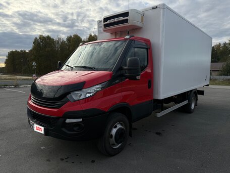 2017 Iveco Daily, красный, 6100000 рублей, вид 3