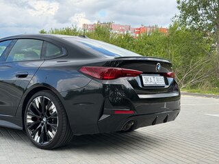 2025 BMW 4 серии Gran Coupe 430i G22, G23, G26 Рестайлинг, чёрный, 4200000 рублей, вид 4