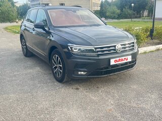 2020 Volkswagen Tiguan II, серый, 2550000 рублей, вид 2