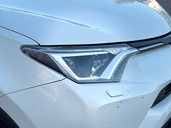 2017 Toyota RAV4 IV (XA40) Рестайлинг, белый, 2550000 рублей - вид 7