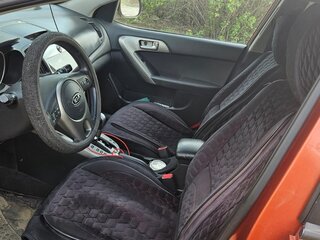 2009 Kia Cerato 4-speed II, оранжевый, 750000 рублей, вид 2