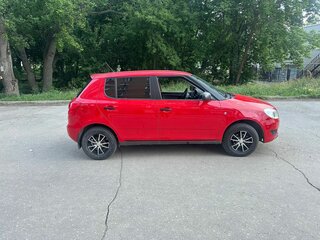 2013 Skoda Fabia II Рестайлинг, красный, 375000 рублей, вид 5