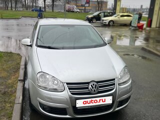 2010 Volkswagen Jetta V, серебристый, 639000 рублей, вид 1