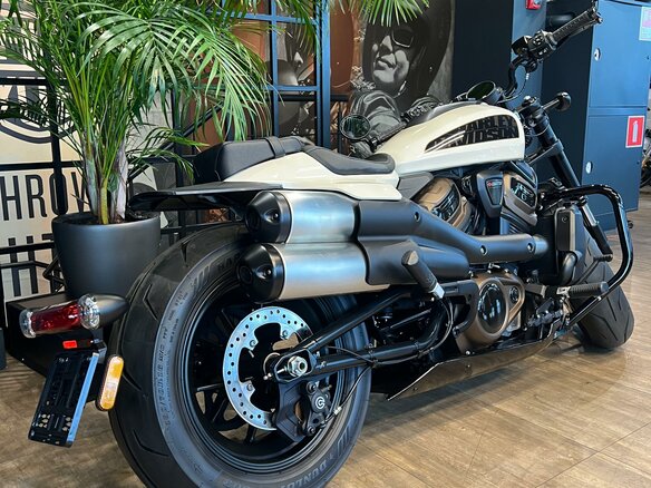 2023 Harley-Davidson Sportster S, белый, 1720000 рублей - вид 5