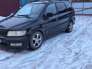 2000 Mitsubishi Space Wagon III, чёрный, 220000 рублей, вид 1
