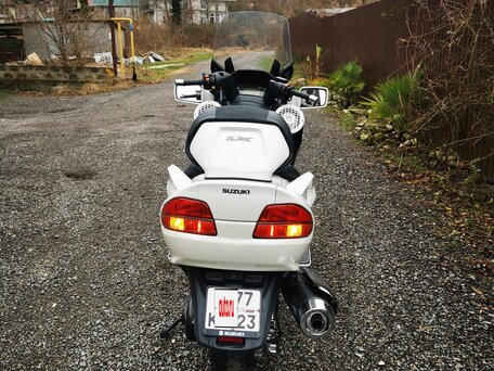 2007 Suzuki Burgman (SkyWave) 650, белый, 420000 рублей, вид 3