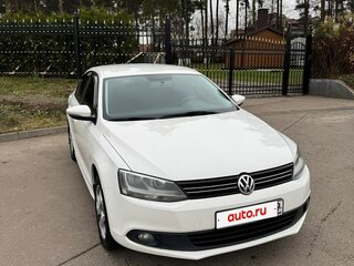2013 Volkswagen Jetta VI, белый, 999999 рублей, вид 4