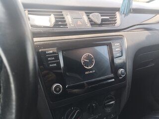 2017 Skoda Rapid I, белый, 950000 рублей, вид 4