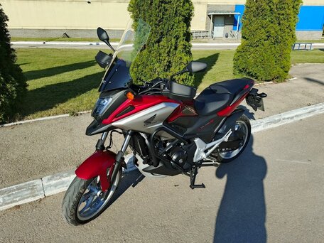 2017 Honda NC 750X, красный, 700000 рублей, вид 1