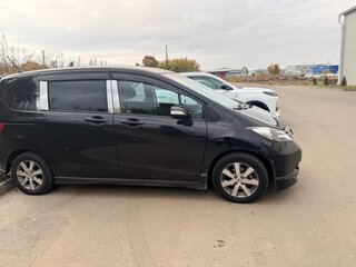 2011 Honda Freed I Рестайлинг, чёрный, 1150000 рублей, вид 3