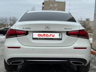 2020 Mercedes-Benz A-Класс 250 IV (W177), белый, 2990000 рублей, вид 4