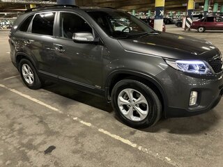 2017 Kia Sorento II Рестайлинг, серый, 2165000 рублей, вид 4