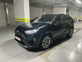 2020 Toyota RAV4 V (XA50), чёрный, 3900000 рублей, вид 1