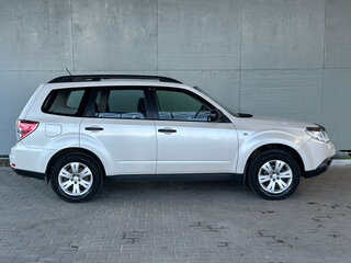 2012 Subaru Forester III Рестайлинг, белый, 1050000 рублей, вид 5