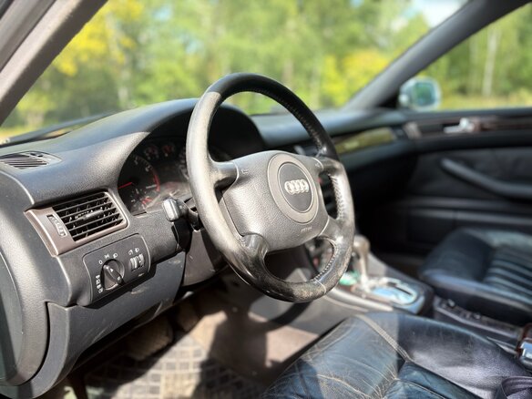 1998 Audi A6 II (C5), серый, 440000 рублей - вид 12