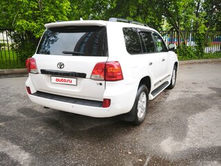 2014 Toyota Land Cruiser 200 Series Рестайлинг 1, белый, 2500000 рублей, вид 4
