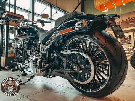 2024 Harley-Davidson Breakout, чёрный, 3590000 рублей, вид 2