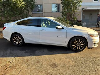 2020 Chevrolet Malibu IX Рестайлинг, белый, 1050000 рублей, вид 5