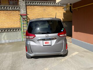 2018 Honda Freed II, серый, 1550000 рублей, вид 5