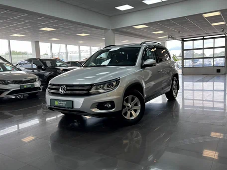 2013 Volkswagen Tiguan I Рестайлинг, серебристый, 1395000 рублей, вид 1