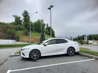 2020 Toyota Camry Japan Market VIII (XV70), белый, 3300000 рублей, вид 2