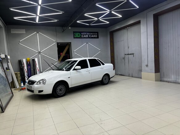 2017 Lada (ВАЗ) Priora I Рестайлинг, белый, 740000 рублей - вид 2
