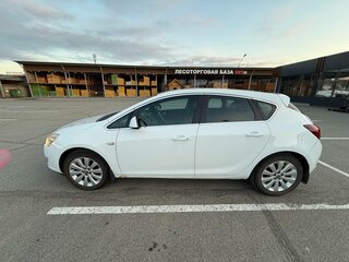 2012 Opel Astra J Рестайлинг, белый, 470000 рублей, вид 4