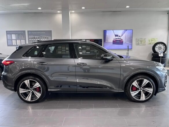 2026 Audi Q5 40 TDI III (GU), серый, 8200000 рублей - вид 8