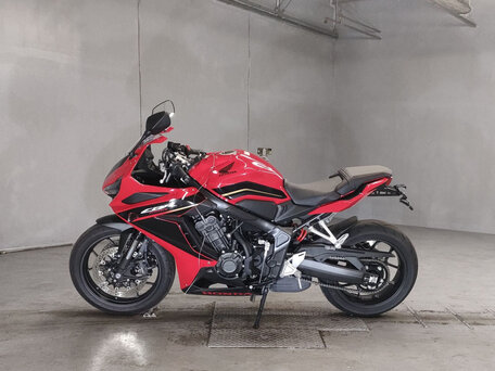 2023 Honda CBR 650R, красный, 890000 рублей, вид 2