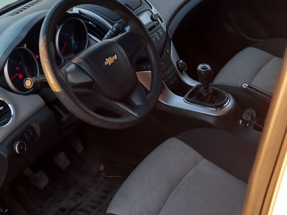 2013 Chevrolet Cruze I Рестайлинг, белый, 810000 рублей - вид 5