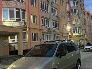 2006 Hyundai Trajet I Рестайлинг, бежевый, 500000 рублей, вид 1