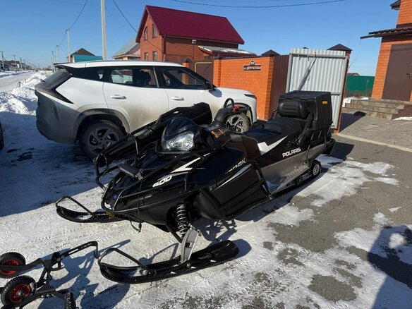 2019 Polaris Widetrak IQ, чёрный, 1350000 рублей - вид 1