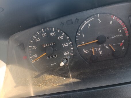 1997 Toyota Toyoace, белый, 1500000 рублей, вид 5